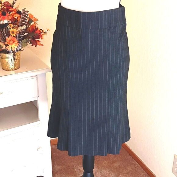 Portmans Pin Striped Skirt - Picture 1 of 10